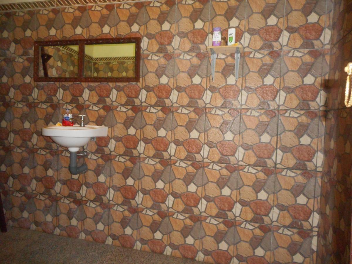 Cegeng Lestari Guesthouse Сідемен Екстер'єр фото